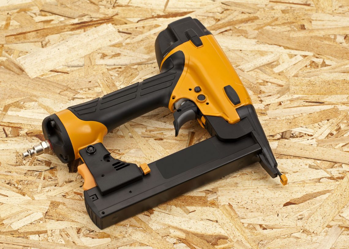 nail-gun-buying-guide-screwfix