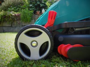 How To Break The Bead On A Lawn Mower Tire